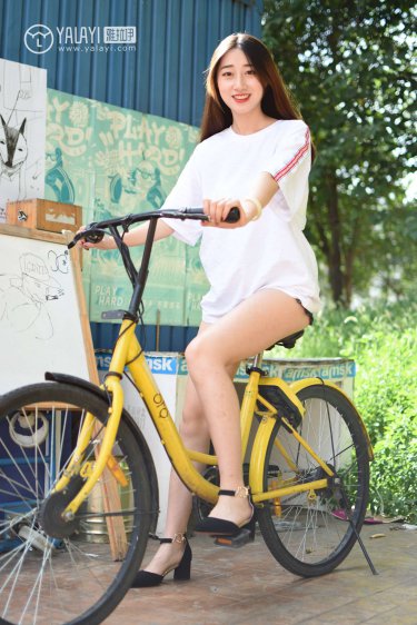 两颗小蜜桃硬了